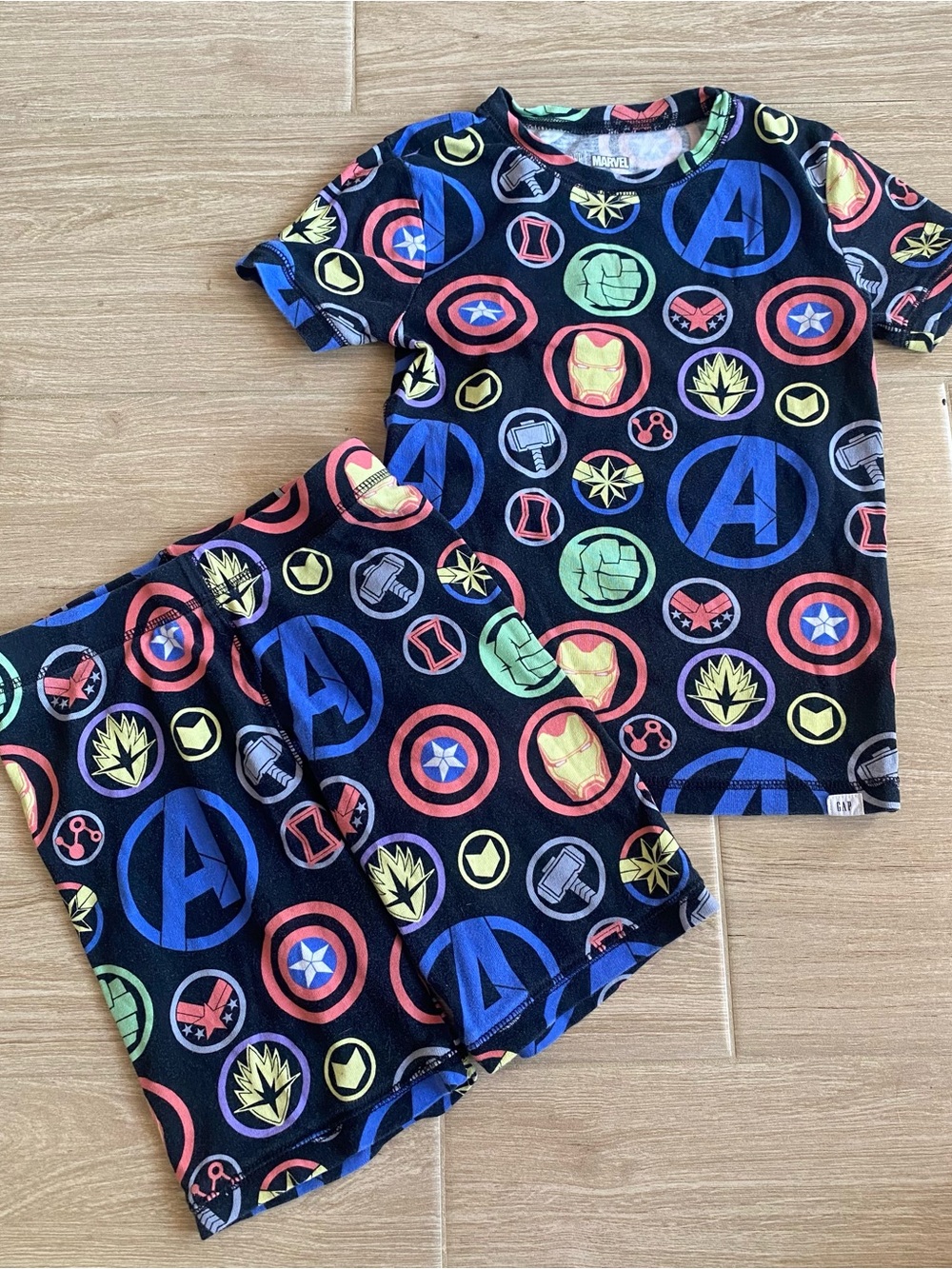 Gap Kids Marvel Avengers Short Pajama Set Size 10 Organically Grown Cotton⁠